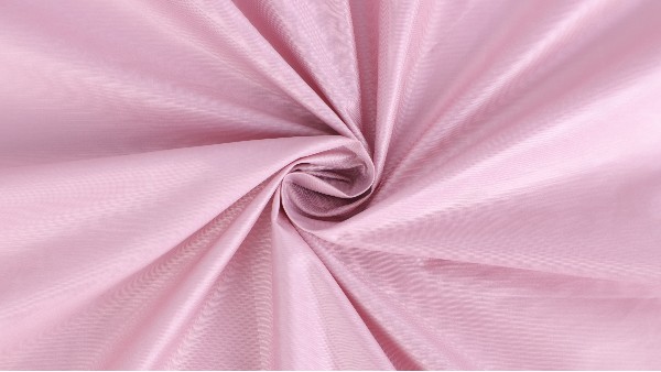 羽絨服面料迎來了大改革，400T錦滌紡成為新型高端羽絨服面料